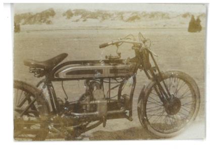 Motorcykel på stranden