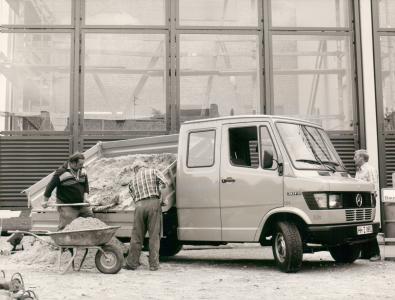 Mercedes-Benz 207D / 307D (11 fabriksfoto)