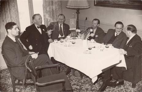 Bohnstedt-Pedersen pressemøde Søpavillionen 1954