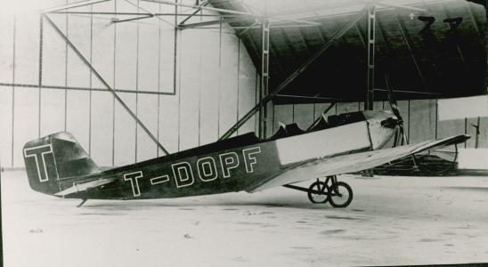 Flyhistorie:  Div fly 