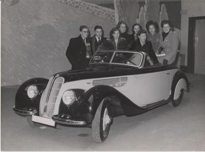 BMW 327/328 med Ragnhild Hveger og Inge Sørensen