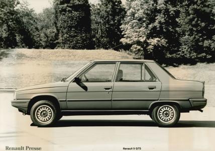 Renault 9